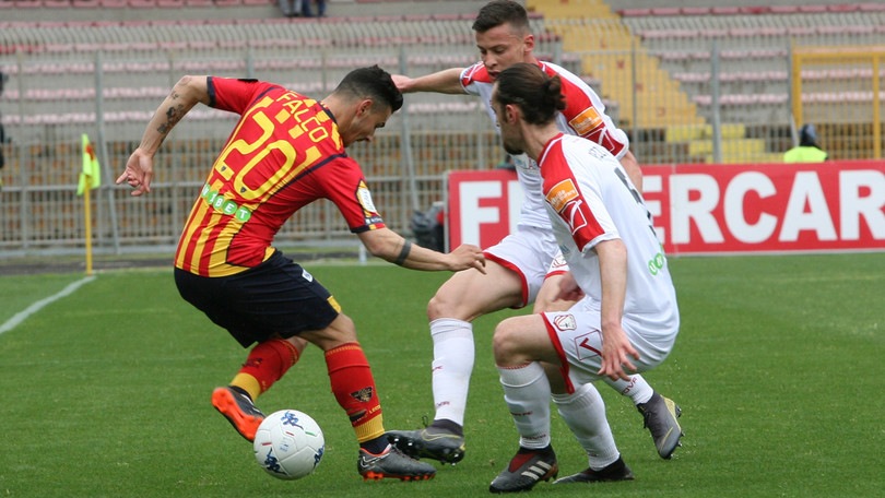 Serie B Lecce, Falco: «Carpi? Sofferto all'inizio, poi emersi nostri valori tecnici»