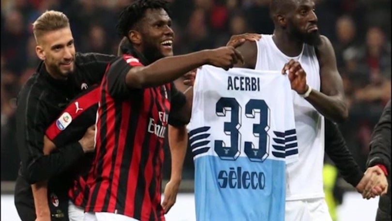 Patteggiamento per il gesto su Acerbi da parte del Milan