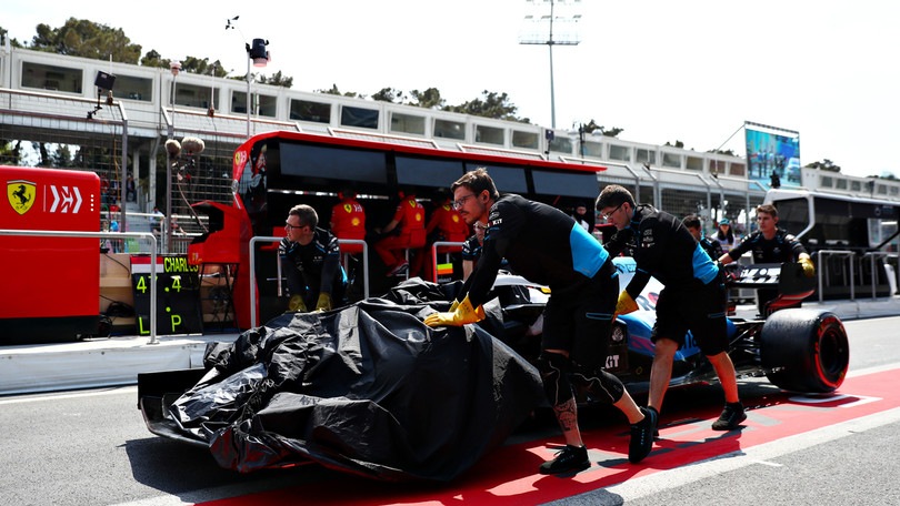 F1, Gp Baku: botto Williams e gaffe dei soccorsi, annullate le prime libere
