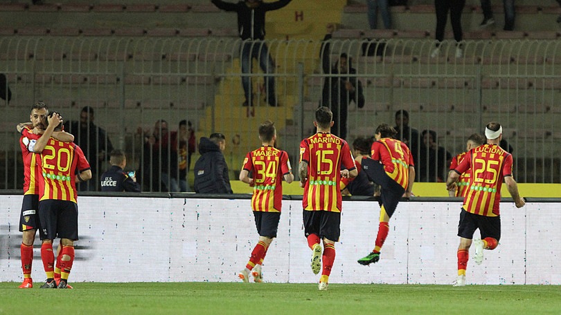 Serie B Lecce, vittoria e aggancio al primo posto: Brescia battuto 1-0