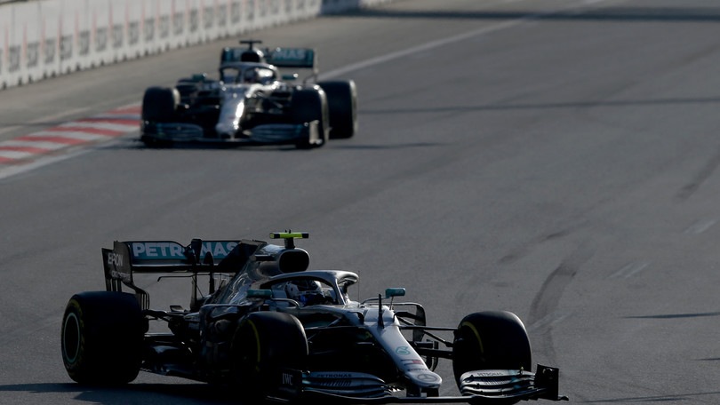 F1, Mercedes imbattibile anche in quota