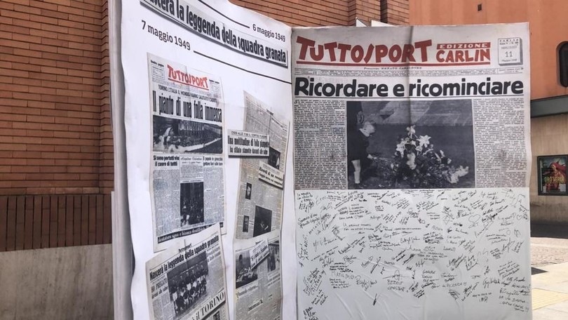 Sul "muro" di Tuttosport i messaggi dei tifosi per il Grande Torino