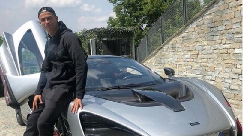 Ronaldo compra la McLaren Senna, il bolide da 1 milione VIDEO