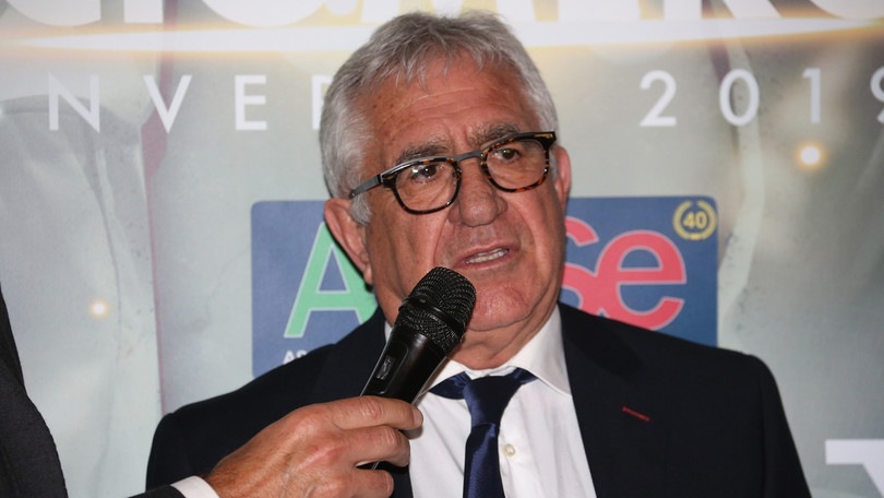 Crotone, il ds Ursino prolunga il contratto fino al 2021