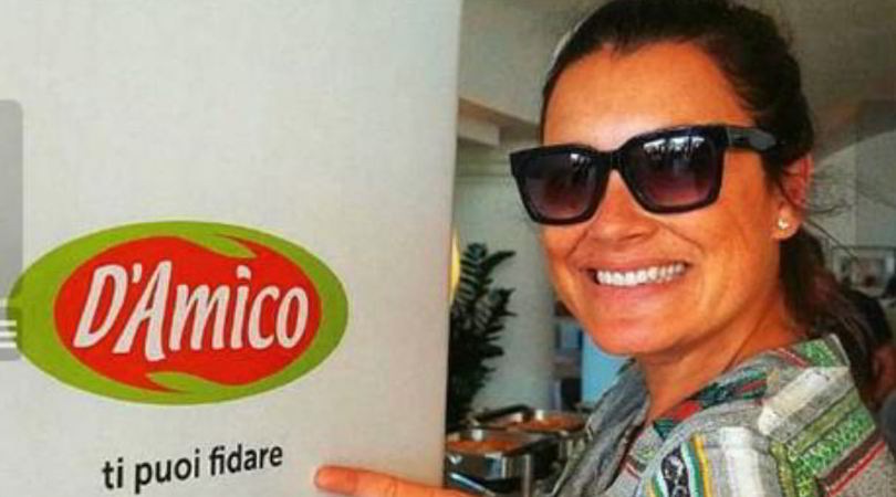 Alena Seredova, il selfie social diventa virale: "D'Amico ti puoi fidare"