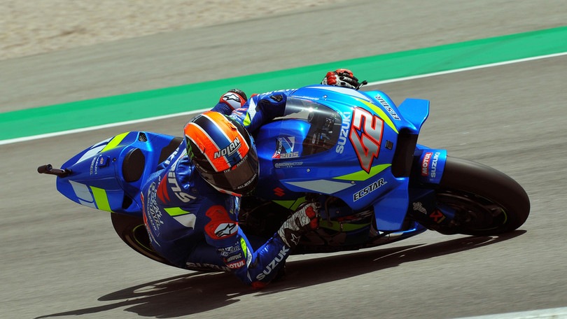 Catalogna: terze libere a Rins, Rossi è quarto