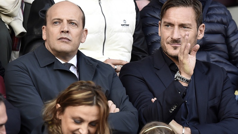Roma, Baldissoni replica a Totti: "Siamo delusi, il suo addio è una sconfitta per tutti"