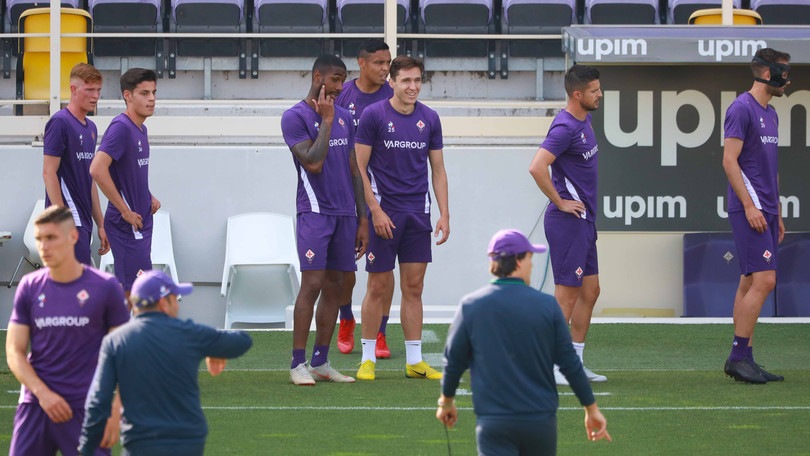 Fiorentina, si parte: al via le prime visite mediche
