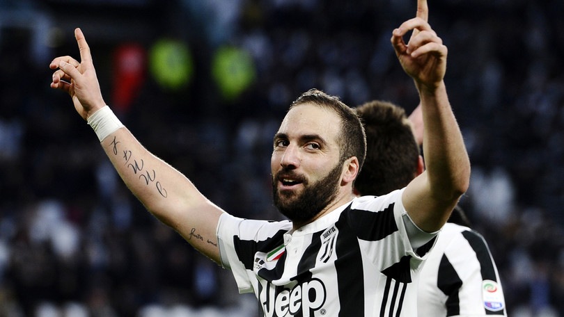 Dilemma Higuain, Juve e Roma alla pari