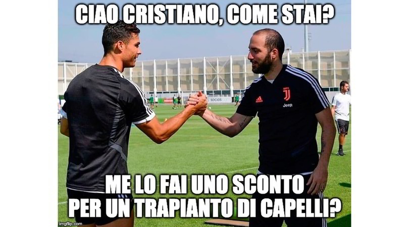 Il saluto fra Ronaldo e Higuain diventa virale sui social