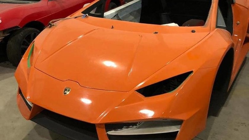 Brasile, scoperte repliche false di Ferrari e Lamborghini