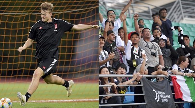 Juve, De Ligt si allena: tifosi in delirio a Singapore