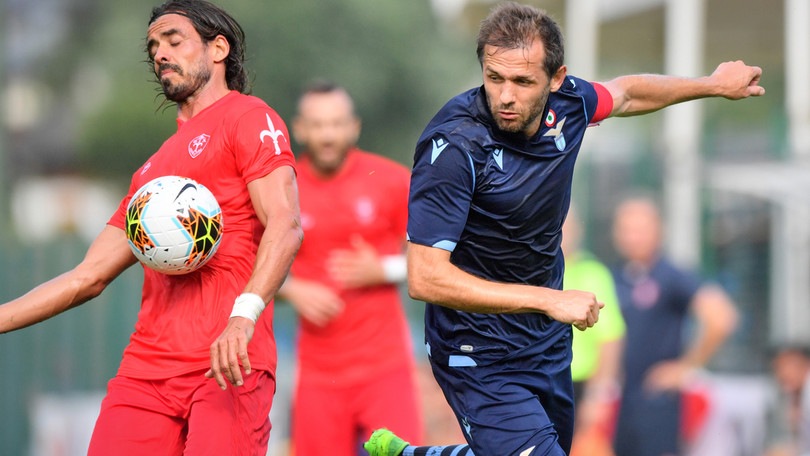 Lazio, Lulic: "Negli ultimi anni ci siamo divisi le coppe con la Juventus"