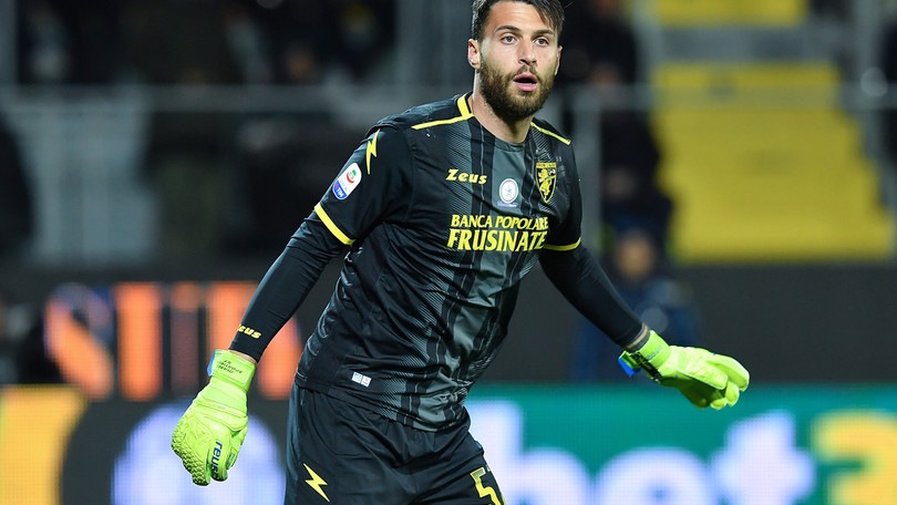 Torino, per il vice Sirigu è lotta a due