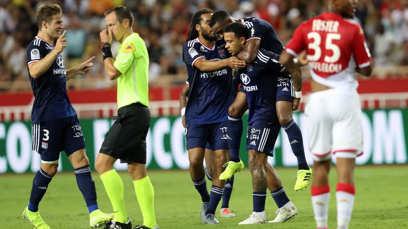 Lione show, 3-0 al Monaco nella prima di Ligue 1