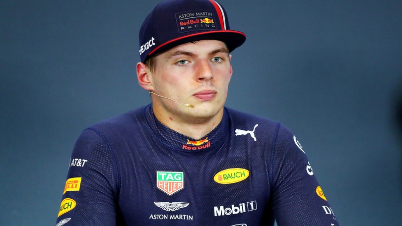 Red Bull, Verstappen: "La Mercedes decide quando spingere"