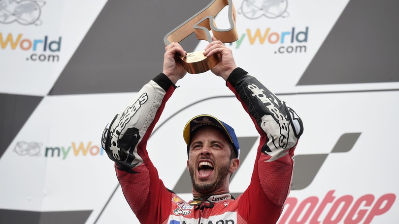 Dovizioso straordinario, sorpasso all'ultima curva e vittoria al GP d'Austria