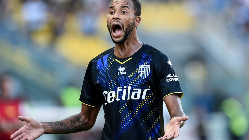 Parma, i nuovi numeri: Hernani prende la 10. L'11 a Cornelius