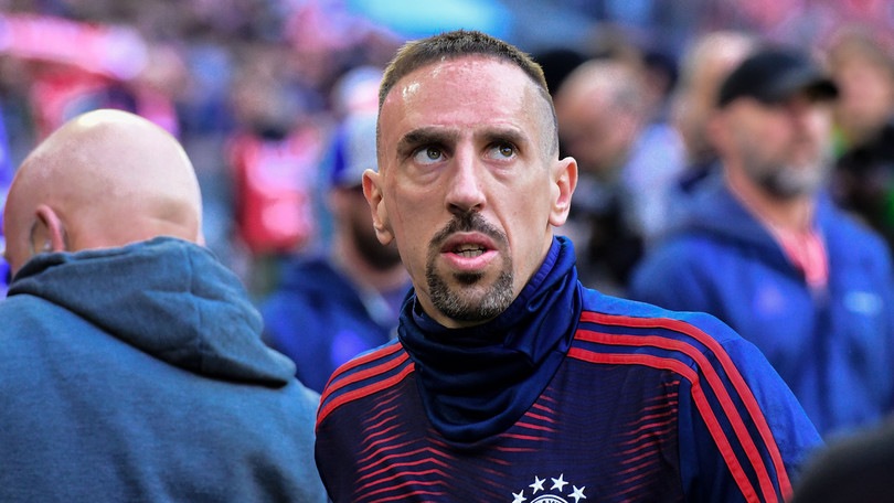 Fiorentina, Pradè: "Biraghi vuole andare all'Inter. Ribery? Ci piace"
