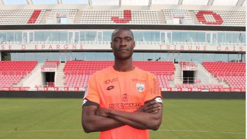 Gomis è a Digione, Viviano gli scrive: «Voglio la senape»