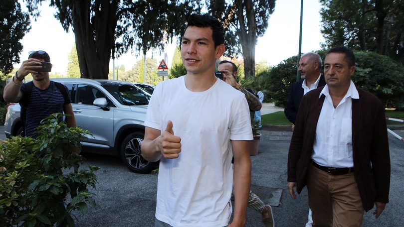 Napoli, Lozano si allena regolarmente in gruppo
