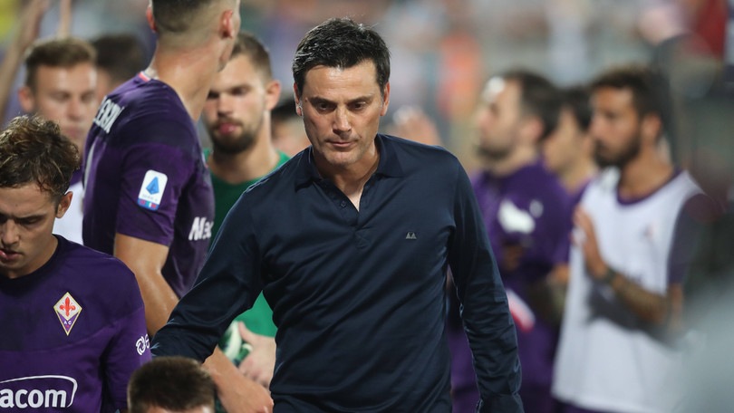 Montella furibondo: "Mertens? Era simulazione. Come funziona la VAR?"