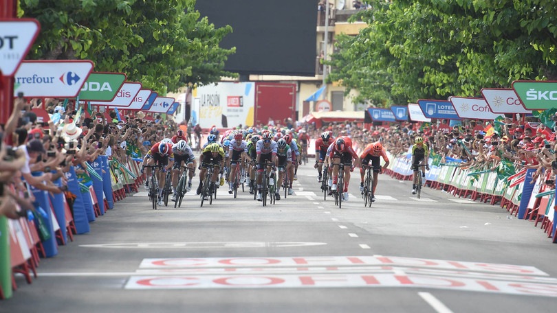 Vuelta, Madrazo vince la quinta tappa: maglia rossa a Lopez