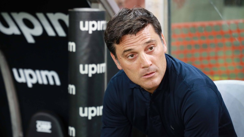 Montella: "Mercato chiuso, finalmente. Torneremo a essere la vera Fiorentina"