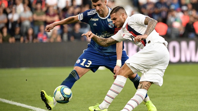 L'Equipe: "Icardi ha problemi al PSG! Isolato dagli argentini per colpa di Messi"