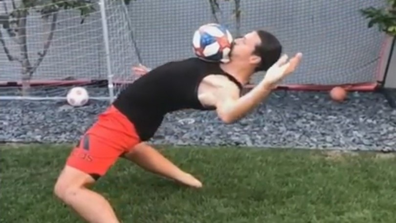 Ibrahimovic contro Pogba e Djokovic: al via la "Matrix Challenge"!