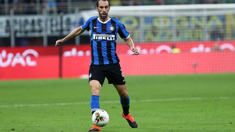 Inter, Godin esalta Conte: "Ci trasmette passione"