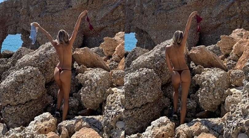 Viky Varga, topless e lato B: social in tilt