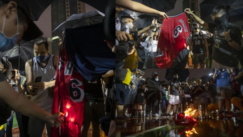Hong Kong, dimostranti contro LeBron James: bruciate le sue maglie