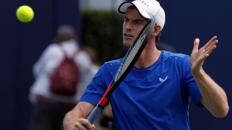 Murray, lacrime di gioia ad Anversa: battuto Wawrinka in finale