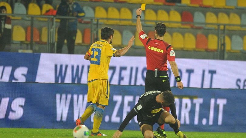 Serie B, nove giocatori fermati per una giornata
