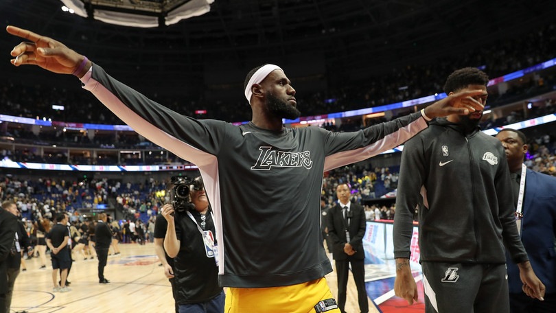 Nba, LeBron James trascina i Lakers. Vittoria per i Pelicans di Melli