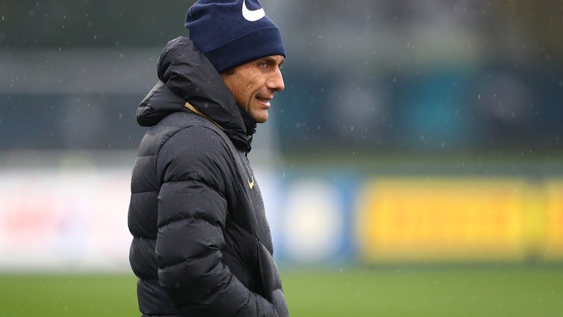 Conte minacciato: busta con proiettile nella sede dell'Inter