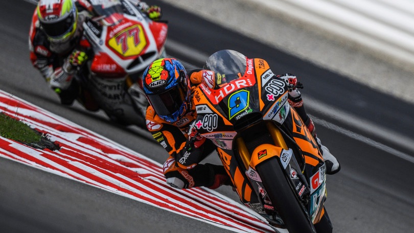 Moto2, Valencia: pole per Navarro, Manzi terzo