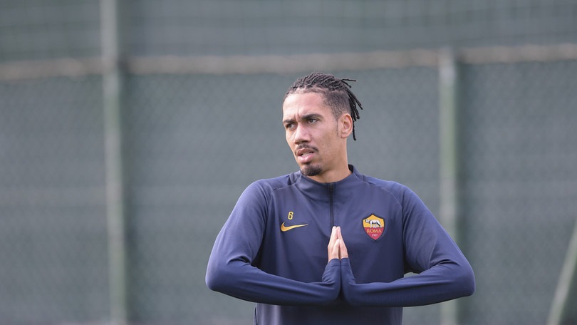 Smalling, primo compleanno a Roma: il messaggio del Manchester United