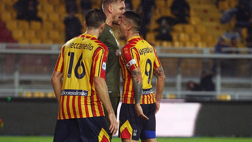 Cagliari, le scuse di Olsen: "Finale di gara sfortunato, non volevo"