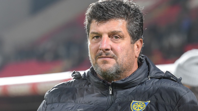Carrarese, i giocatori a Baldini: "Torna, sei il nostro condottiero"