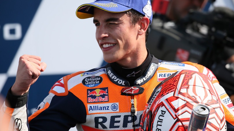 Marquez lascia la clinica, i medici: "Adesso riposo assoluto"