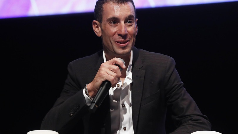 Nibali all'Aquila per la frattura rimediata al Tour de France. Il sindaco: "Che orgoglio"