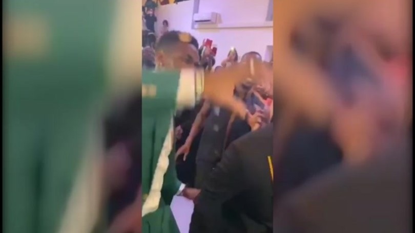 Al matrimonio del fratello danza sfrenata per Pogba