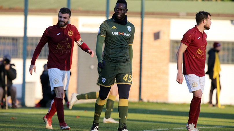 Balotelli, doppietta con il Brescia in amichevole