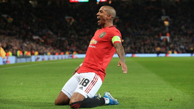 Inter, a sinistra c'è Young. Da Gabigol al Flamengo i soldi per Vidal