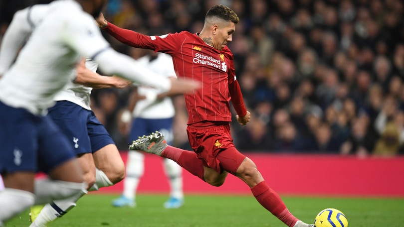 Vola il Liverpool, vince l'Everton di Ancelotti. Chelsea e United ok, si arresta il Leicester