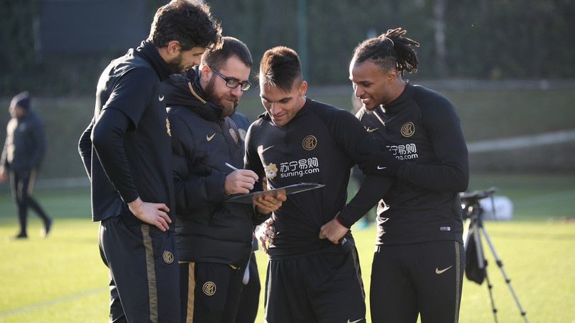Inter, Lukaku sorride. Conte martella la squadra con i test fisici