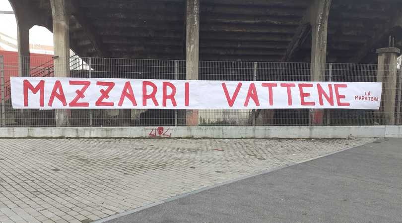 Toro, la Maratona contesta: striscione contro Mazzarri