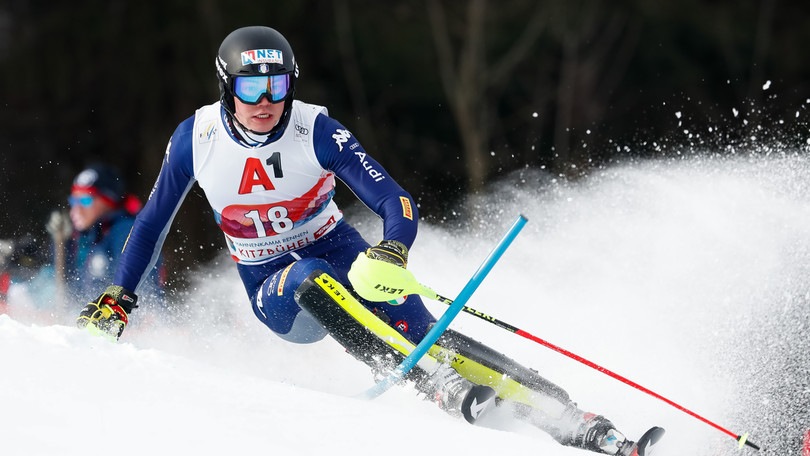 Slalom a Kitzbühel, Braathen in testa dopo la prima manche. Vinatzer sesto